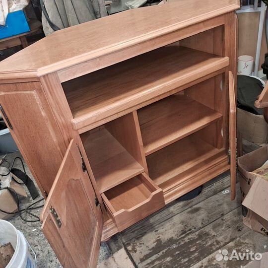 Уголок из массива дерева