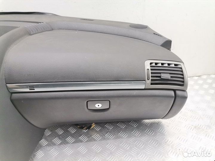 Торпедо (панель передняя) для Peugeot-Citroen 407