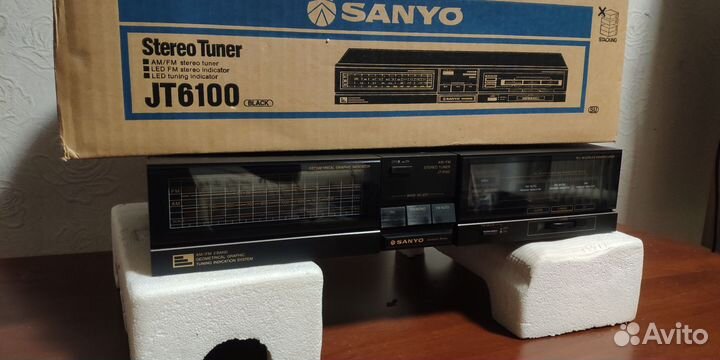 Sanyo JT6100 stereo tuner