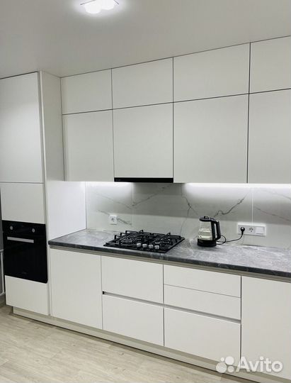 Кухня до потолка на заказ