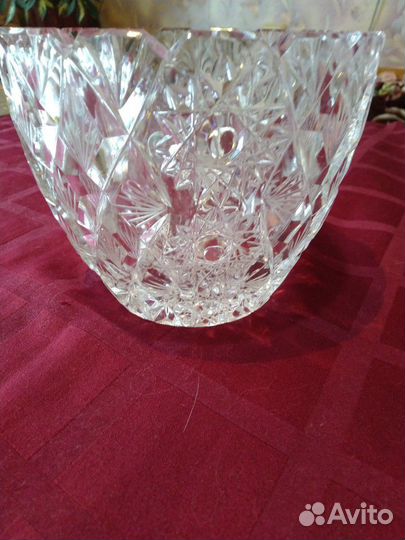 Хрустальная ваза