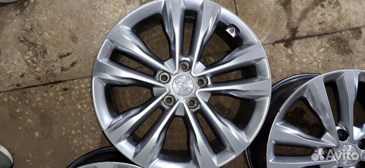 Диск литой 18