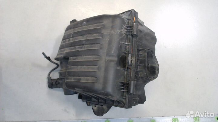 Корпус воздушного фильтра Volkswagen Sharan, 2005