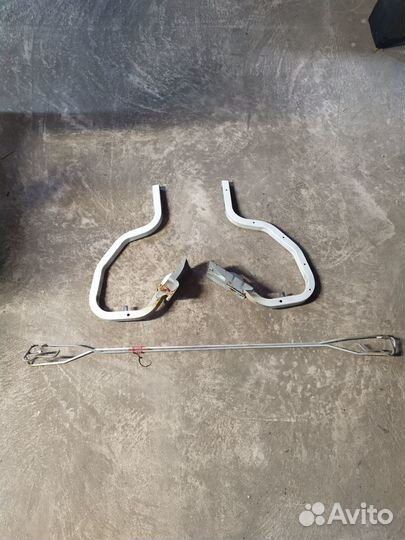 Петли кронштейны багажника Nissan Almera G15