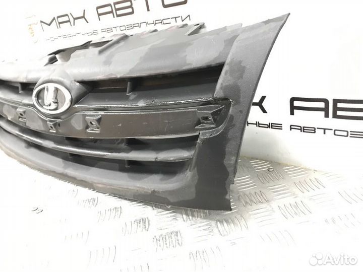 Б/У решетка радиатора передний LADA Granta 2190