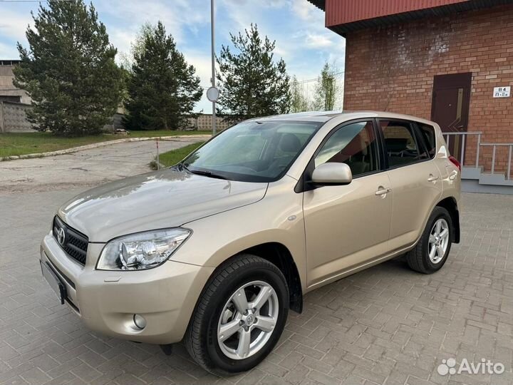 Toyota RAV4 2.0 AT, 2009, 45 211 км