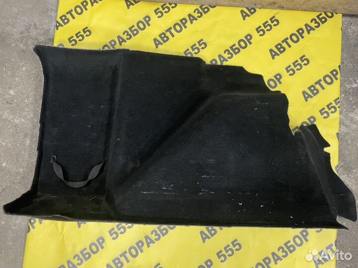 Обшивка багажника левая Ford Focus 2