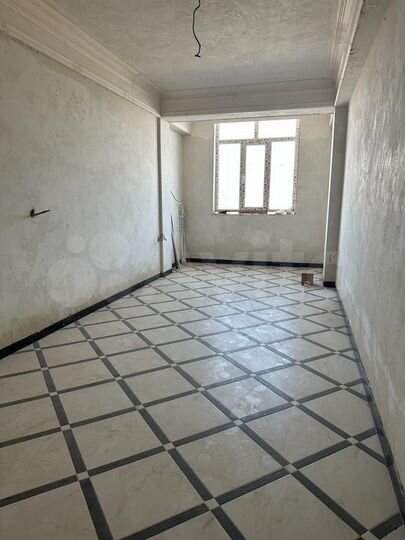 3-к. квартира, 100 м², 2/6 эт.