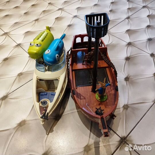 Пиратский корабль