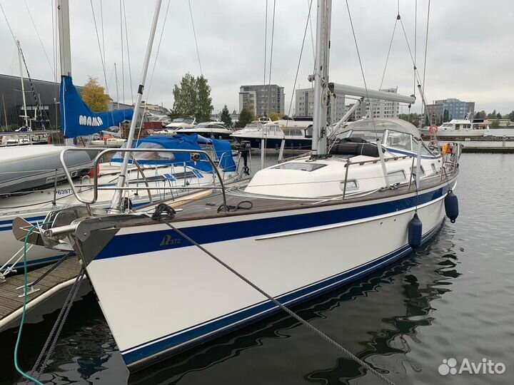 Парусная яхта Hallberg-Rassy 372 (2010)