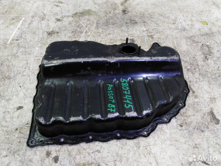 Поддон двигателя Ауди A3 8P