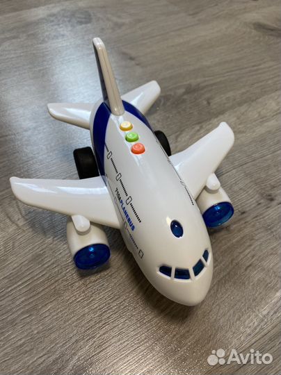 Инерционный самолет музыкальный в идеал.сост