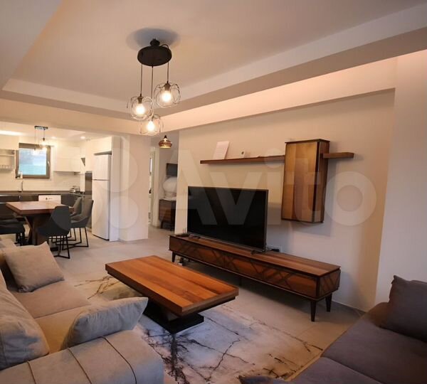 Дом 200 м² на участке 5 сот.