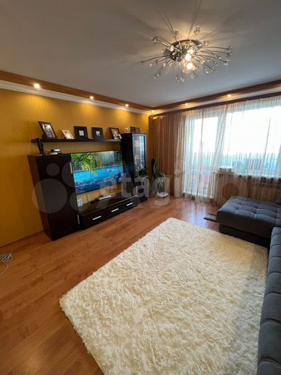 4-к. квартира, 82,2 м², 9/10 эт.