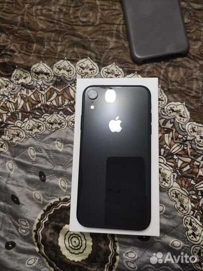 iPhone Xr, 64 ГБ