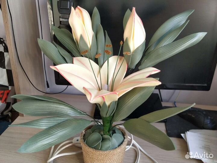 Лилии-светильник