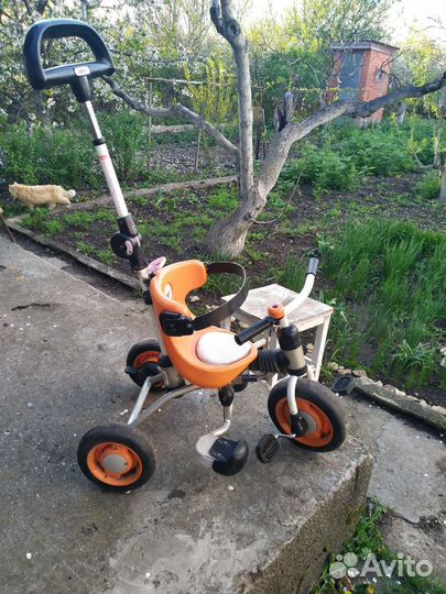 Велосипед с родительской ручкой