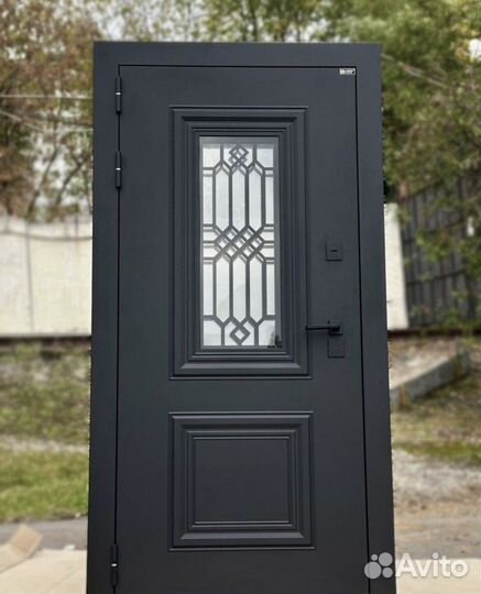 Двери входные