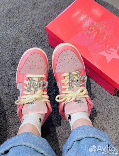 Nike SB Dunk Low Barbie (41)