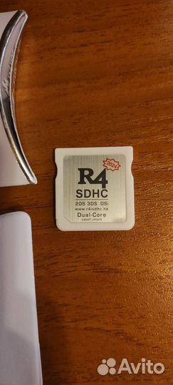 Флеш-Картридж R4i для DS и 3DS