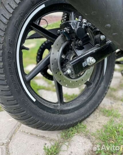 Мотоцикл Bajaj pulsar 180