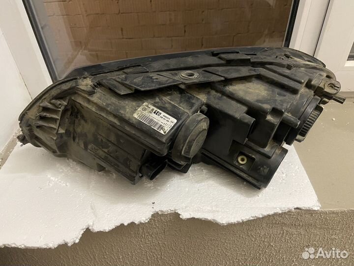 Фара передняя правая на volkswagen passat b7
