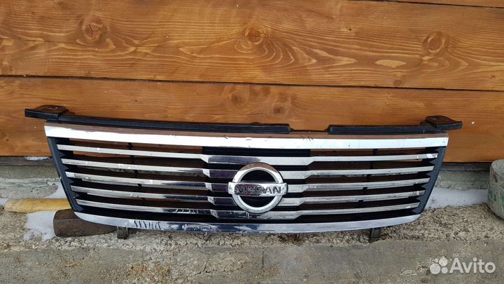 Решетка радиатора nissan sunny b15