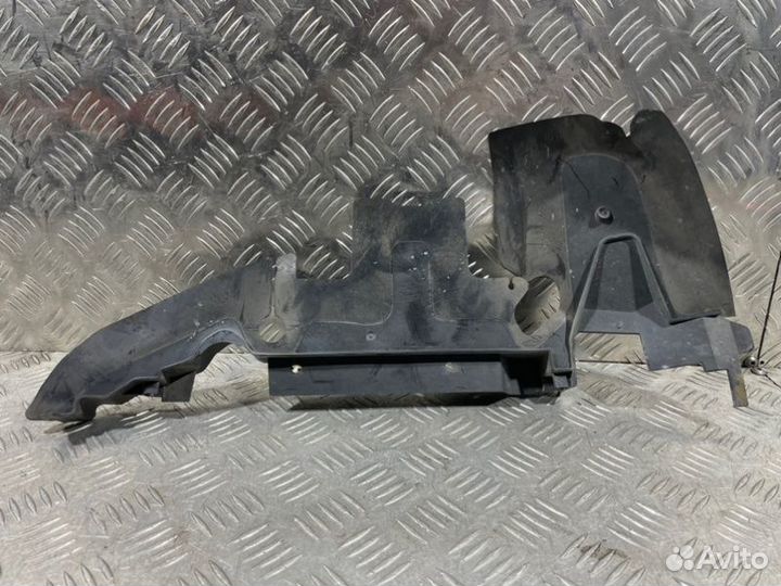 Дефлектор радиатора Audi A6 C6