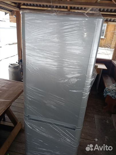 Холодильник бу