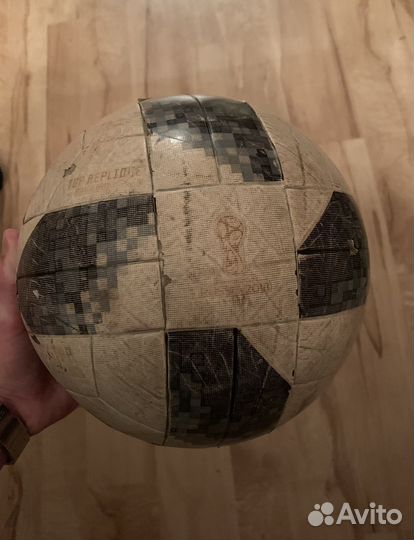 Футбольный мяч telstar