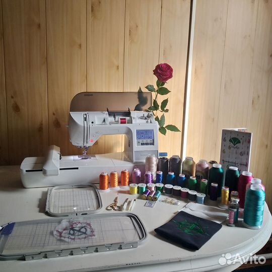 Вышивальная машина Brother innov-'IS 750E
