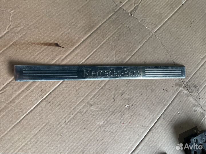 Накладка порога Mercedes E W212 передняя левая