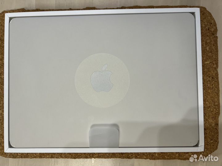 MacBook Air 13.6