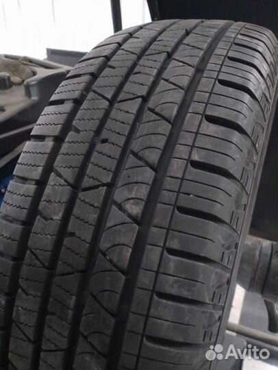 Continental Conti4x4WinterContact 215/65 R16 19B