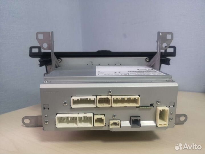 Штатная магнитола toyota RAV4 2015 (не включается)