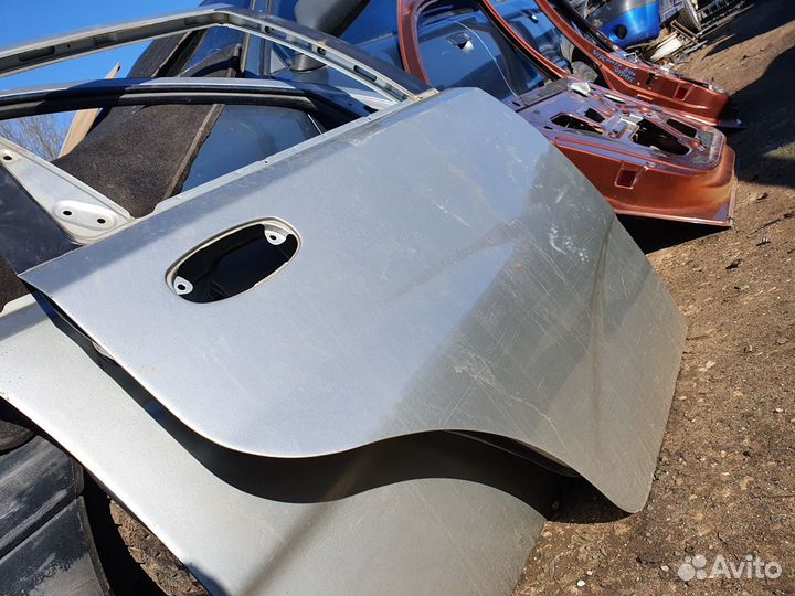 Дверь задняя правая Chevrolet Aveo T200 т200 хетч