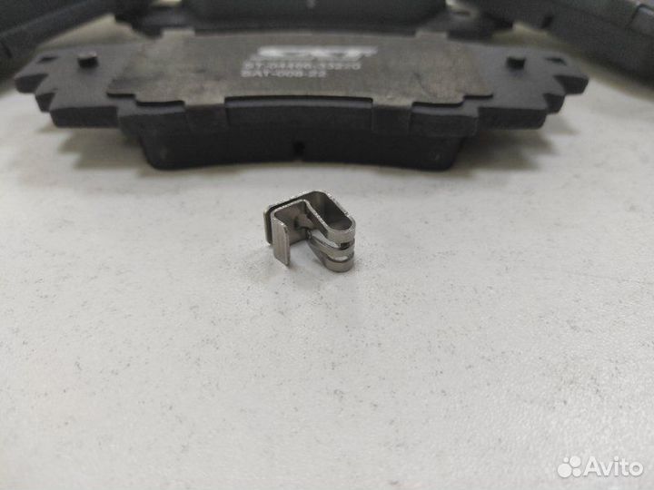 Тормозные колодки переднее Toyota