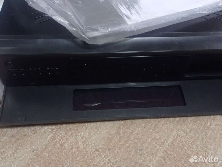 Спутниковый ресивер Gi ST7699