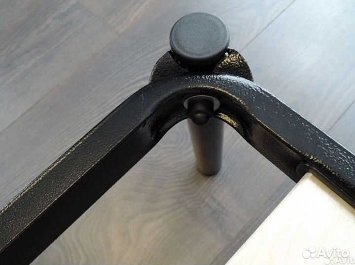 Кровать металлическая двуспальная белая