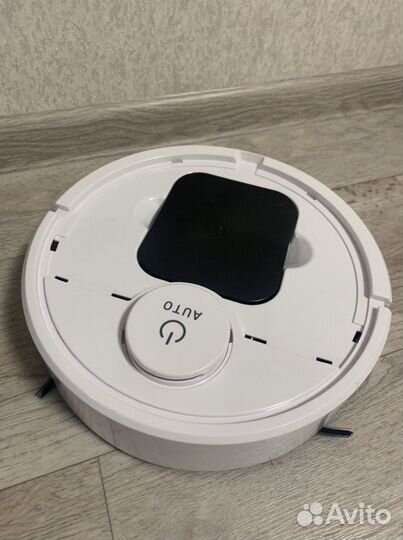 Робот пылесос новый