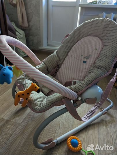 Шезлонг детский с вибрацией