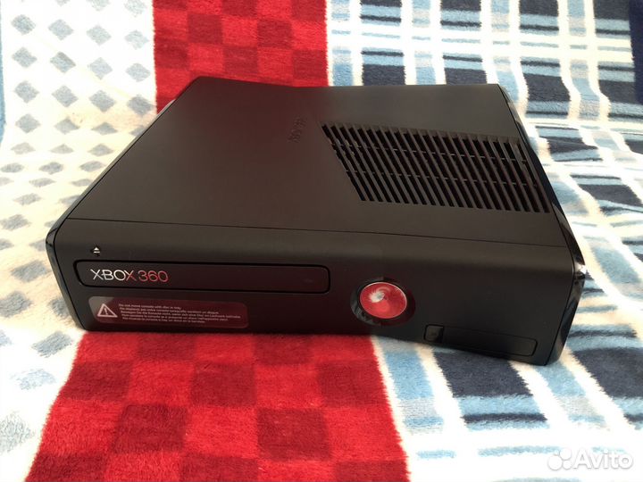 Лицензионный Xbox 360 S + FIFA 18