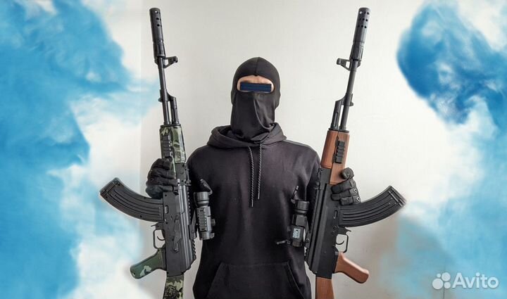 Два игрушечных ак-47 на орбизах