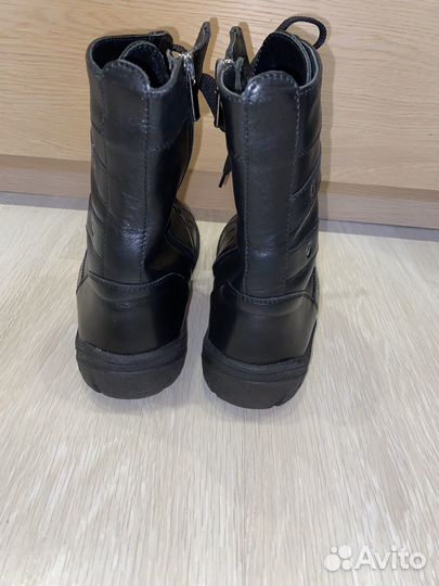 Ботинки женские из натуральной кожи с мехом 39 р