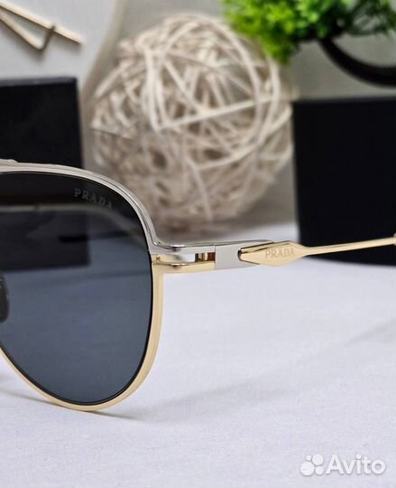 Солнцезащитные очки мужские Prada