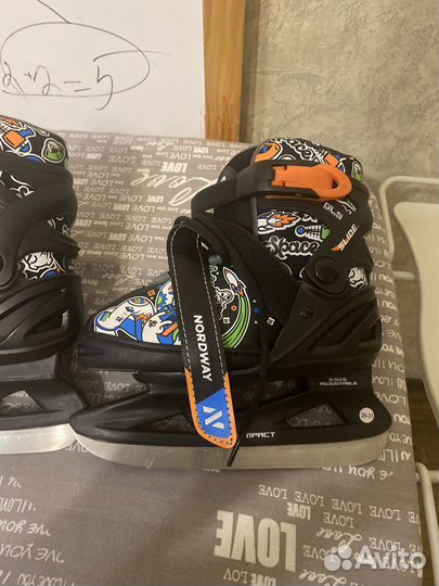 Коньки десткие раздвижные 26-31 размер