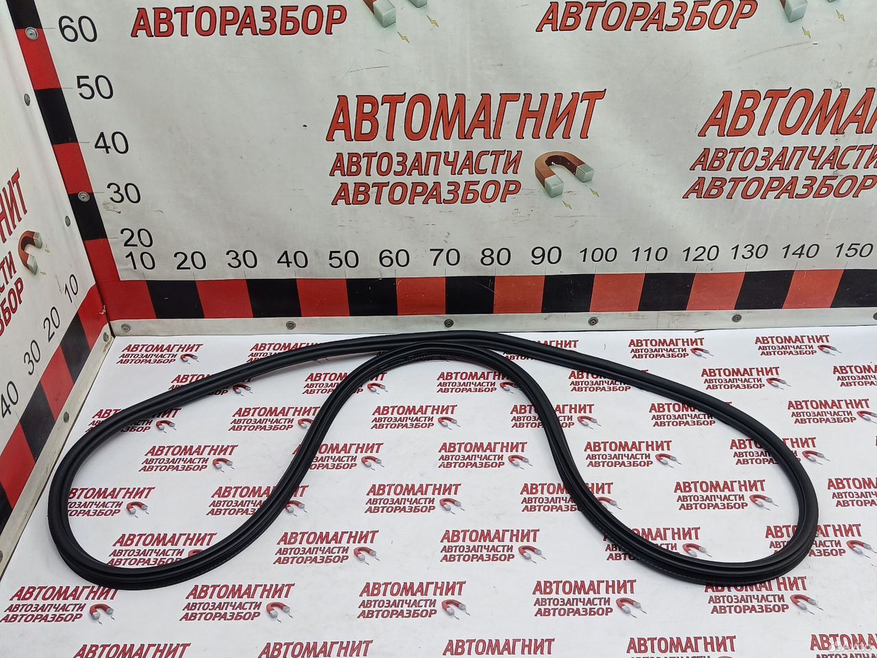 Уплотнитель двери передней левой Lixiang L7