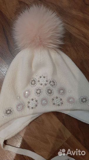 Изумительные фирменные шапки