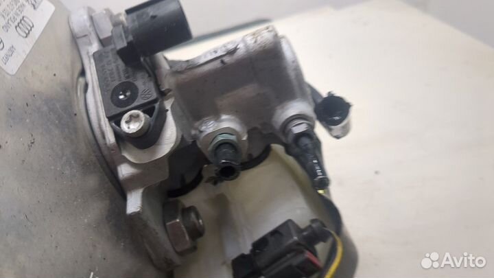 Цилиндр тормозной главный Audi A4 (B9) 2019, 2022