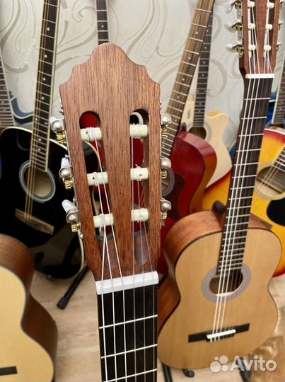 Гитара классическая